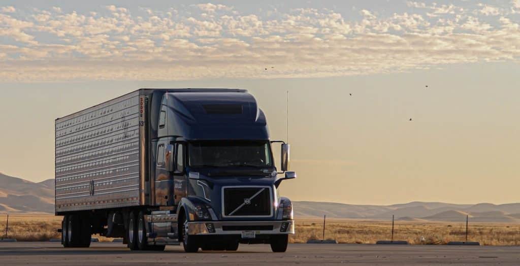 Tractor trailer accident lawyer